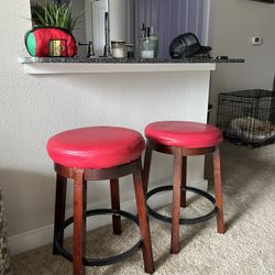 2 Barstools