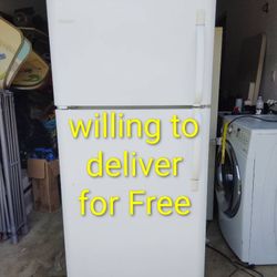 Frigidaire Top Freezer Refrigerator 18 Cuft