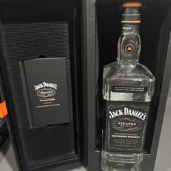 Frank Sinatra Select  Collectible Bottle & Box