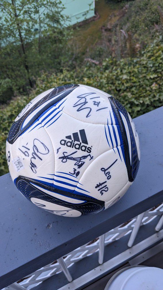 Soccer Ball With Whole "Seattle Sounders FC" Team Signature
