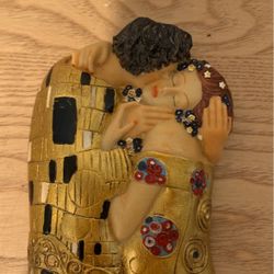 Klimt The Kiss, three-dimensional replica 12” x 7” A23