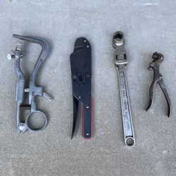 VINTAGE SPECIAL TOOLS 