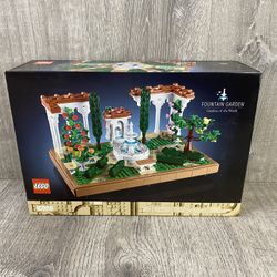 LEGO Icons 10359 Fountain Garden