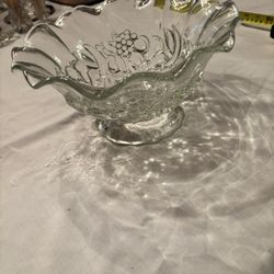 Beautiful Vintage Crystal Fruit Bowl 