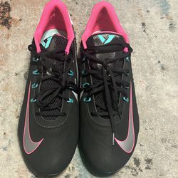 Nike Football Cleat Size 13