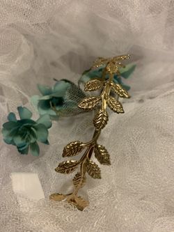 Lady's Ceaser Style Gold Headband-One Size