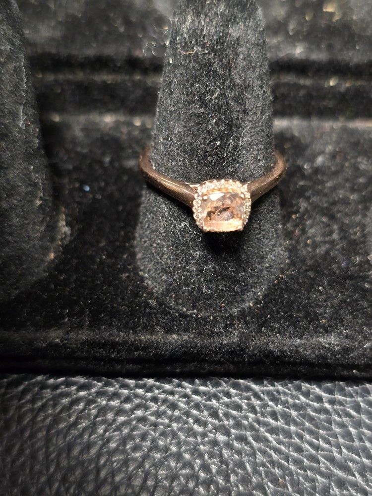 10k Rose Gold Diamond Ring
