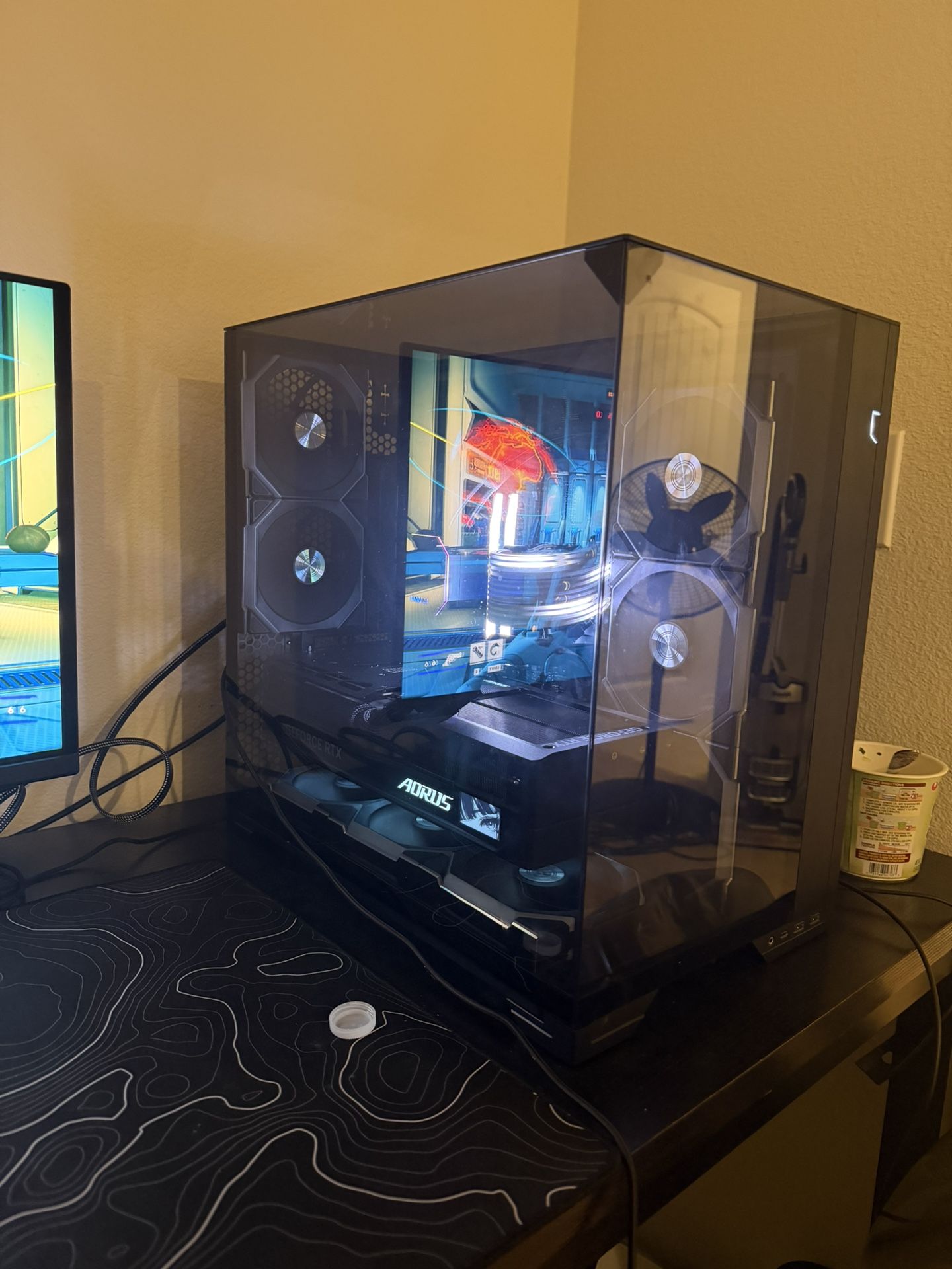 Gaming Pc, Rtx 5080, Ryzen 7 7800x3d, Lian Li Fans And Case 