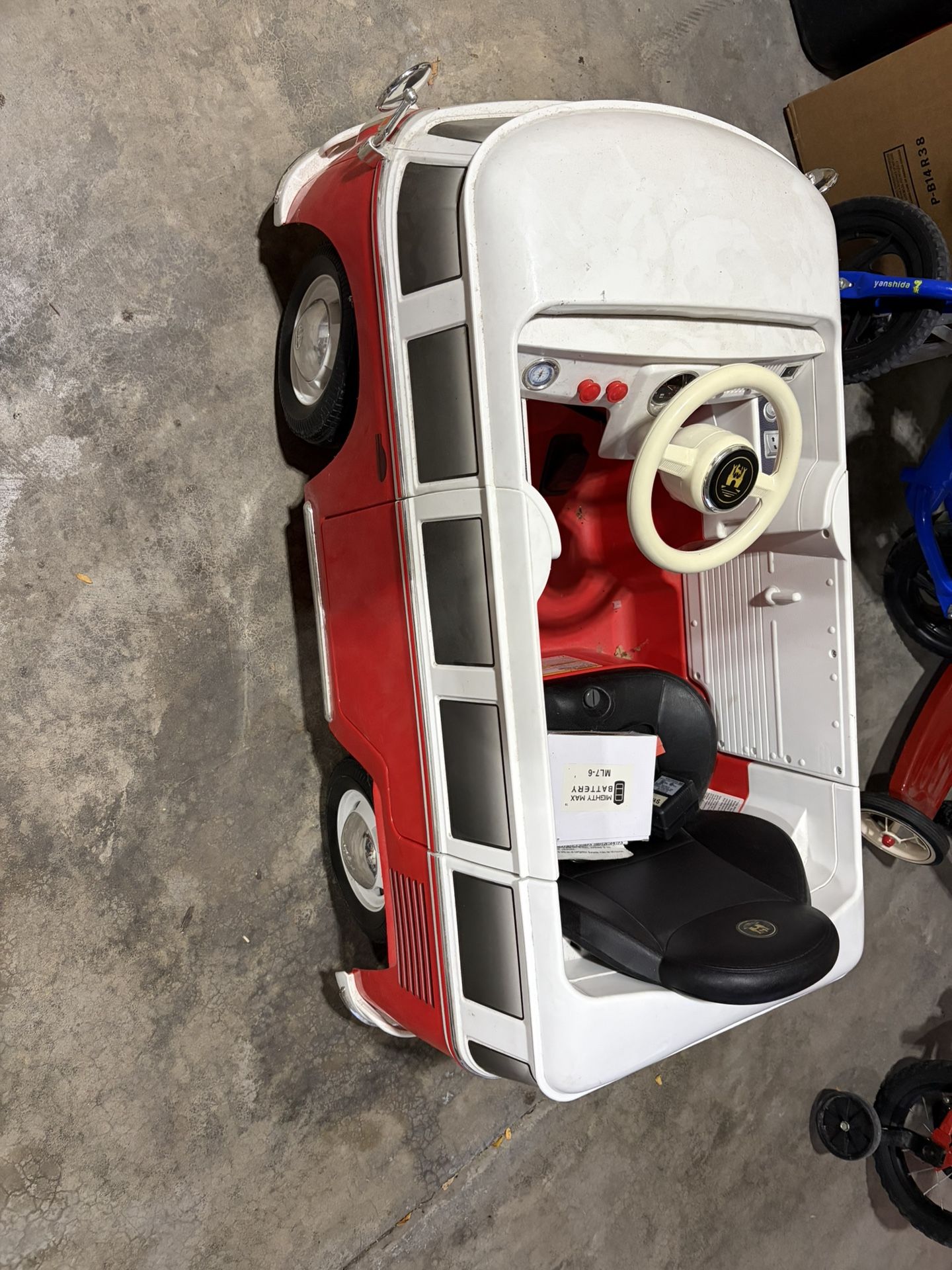 Electric Kids VW car