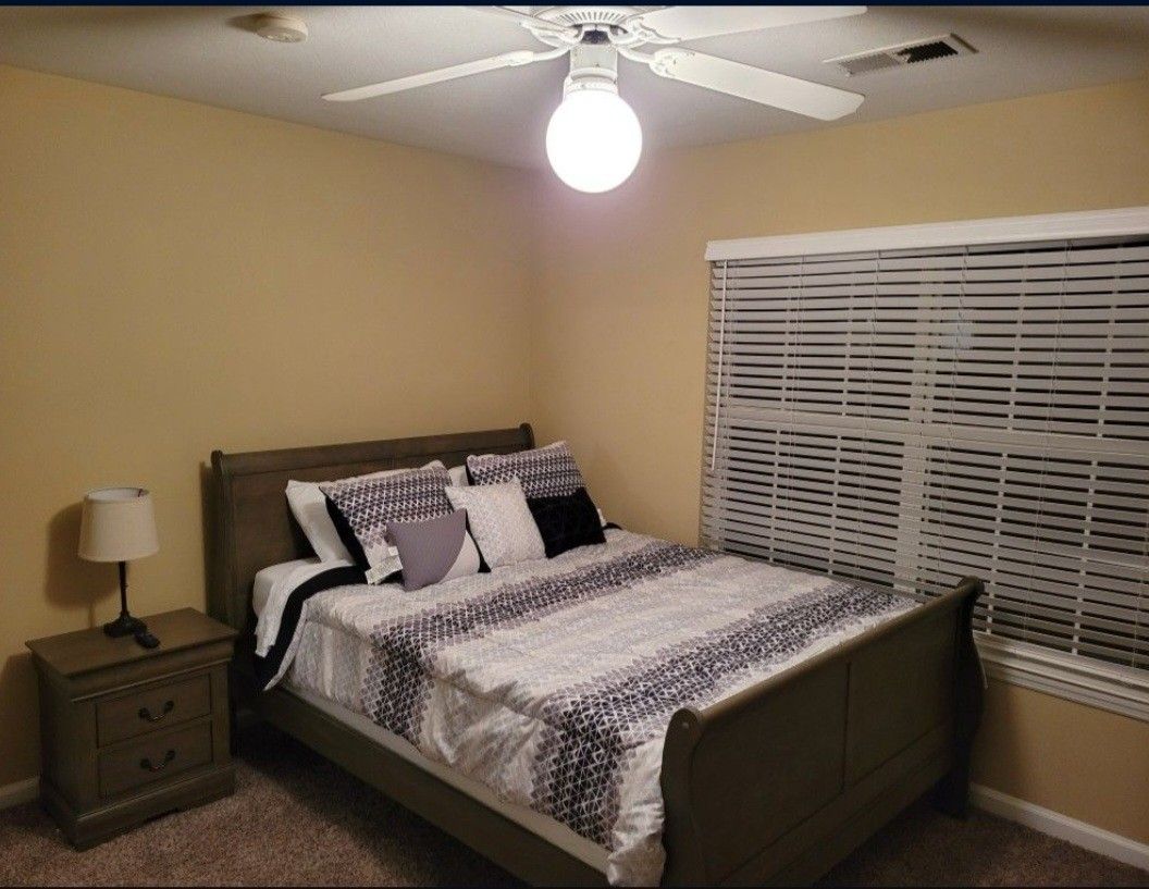 Queen Bedroom Set