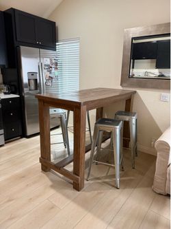 Bar high wood dining table