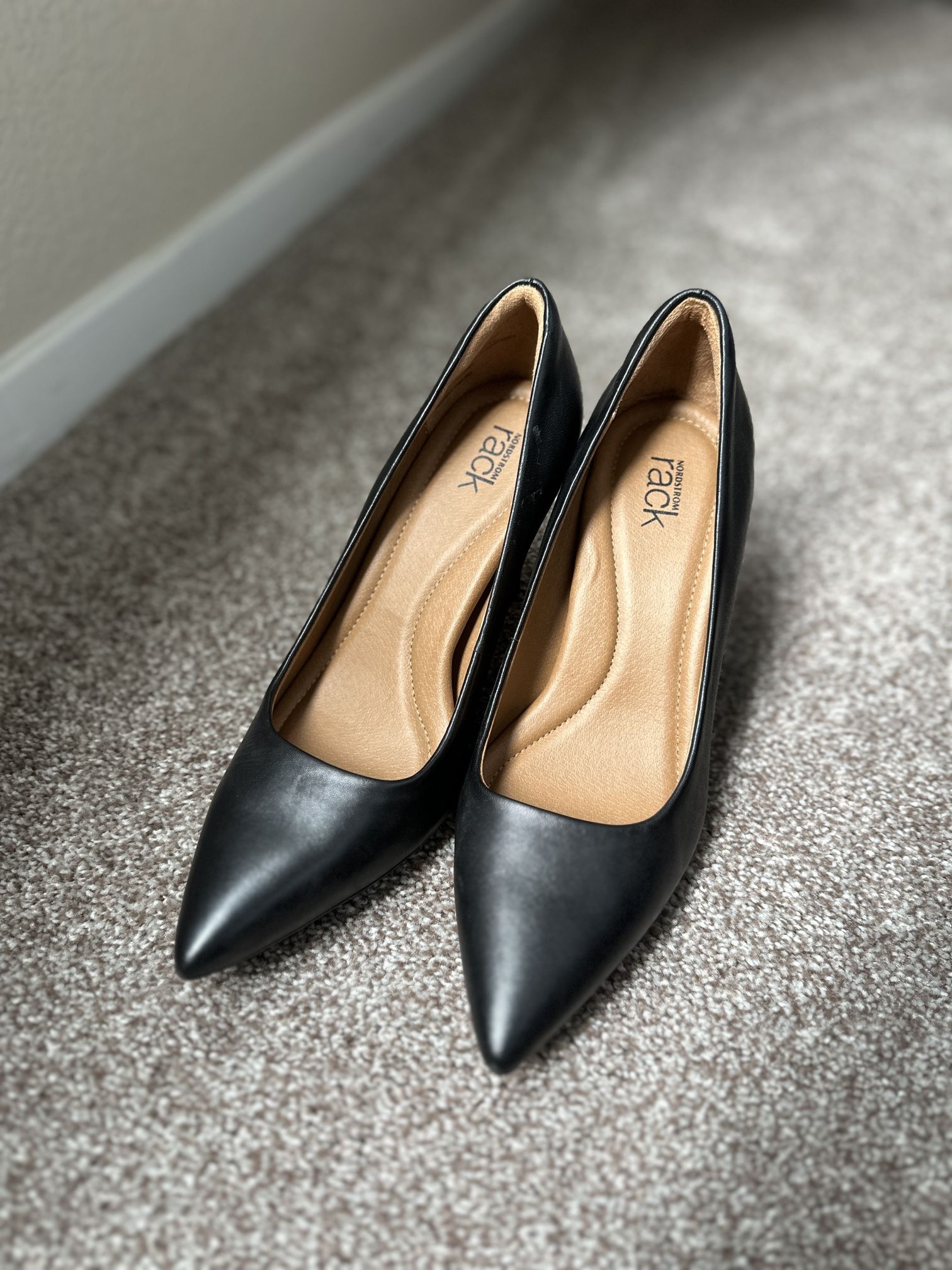 Women’s Black Pumps