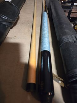 McDermott pool cue