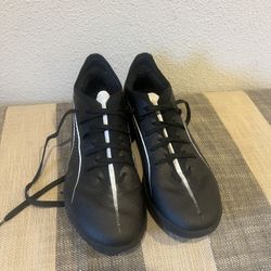 Puma Indoor Soccer Shoes Size 8