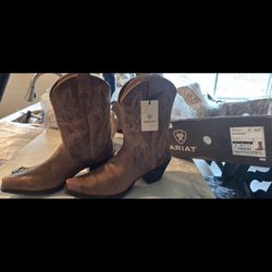 Arita Boots Women Size 8