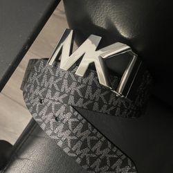 Micheal Kors Belt Size 30