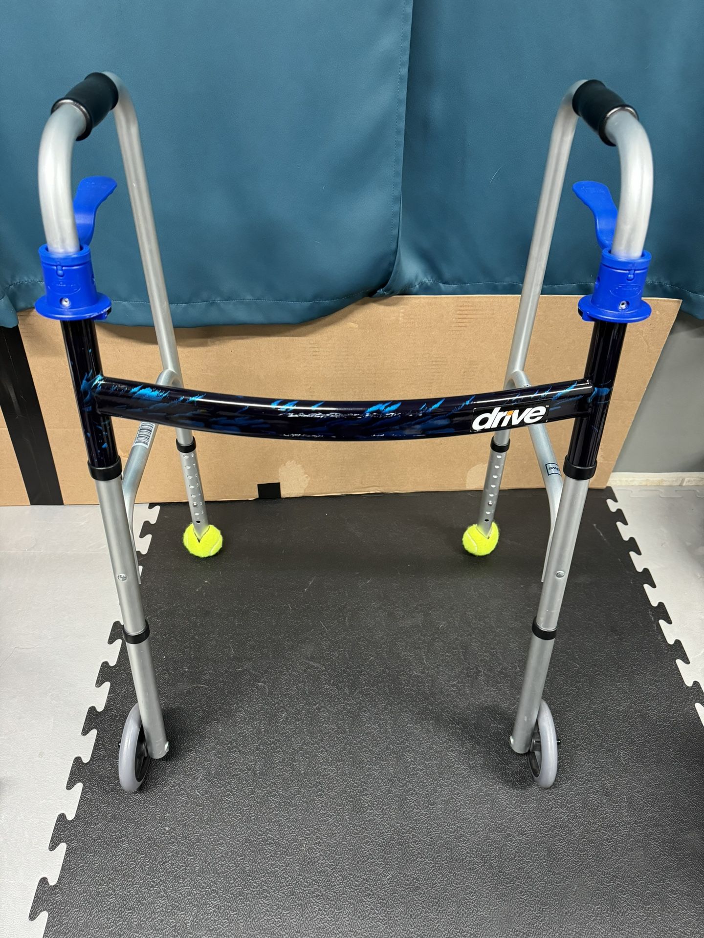 Foldable Walker - Adjustable Height.