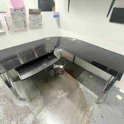 Office desk / Corner desk