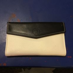 Black And White Pebble Split Leather Women’s Wallet