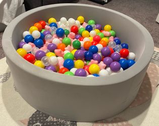 Ball pit with tons of balls