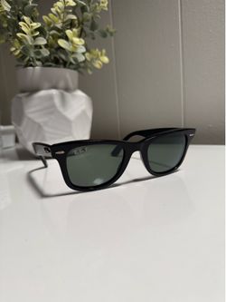 RayBan  Original Wayfarers Glasses