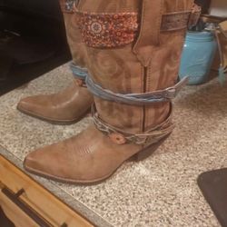 Women's Boots Size 7.5