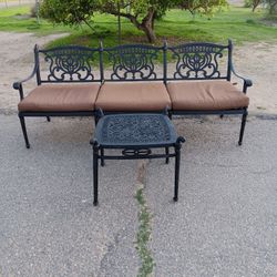 Hanamint Grand Tuscany Outdoor Cast Aluminum Sofa And Small Table 