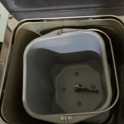 Bread Machine by Regal