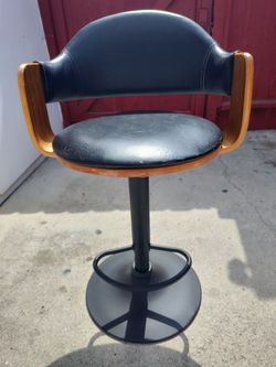Guitar Stool