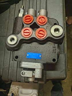 Various hydraulic pumps $40 and up to $80