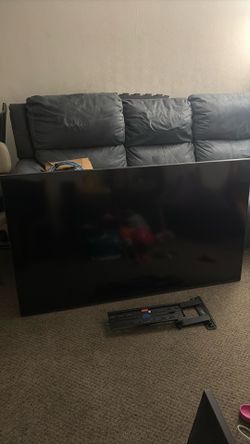 Samsung 60 inch tv/ wall mount