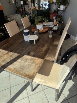 Dinning table
