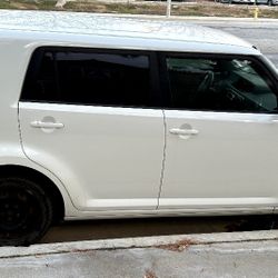 XB Scion 2008