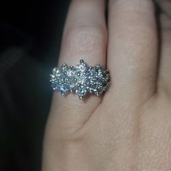 14k Gold Diamond Ring.