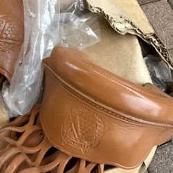 Connelly Billiards Custom Leather Pockets