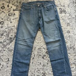 Levi's 505 Blue Jeans 