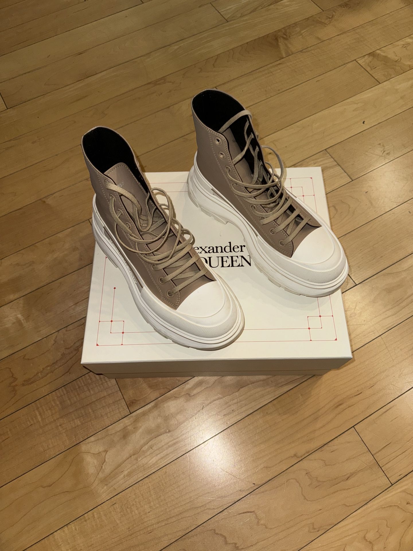 Alexander McQueen Tread Slick High Top Leather Boot Sneaker Size 42.5 9.5m