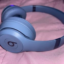 Beats Solo 4 Bluetooth Wireless Headphones 