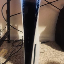 PS5 Disc Edition (Standard Model) - Excellent Conditioni