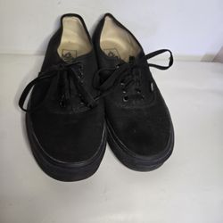 Men's Classic Lace Up Vans Size 8.5