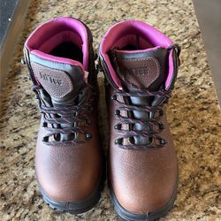 Women’s work boots