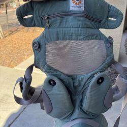 BabyBjörn Bouncer – Excellent Condition – Clean & Like New