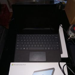 Microsoft Surface Pro 8 Plus The Keyboard With Slim Pen Also Microsoft Surface Dock 