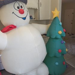 Christmas Inflatable No Issues  Snowman And Dog 