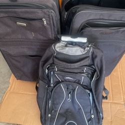 3 Carry On In Good Condition $30/1 