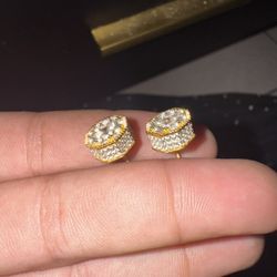 Diamond Earrings Gold