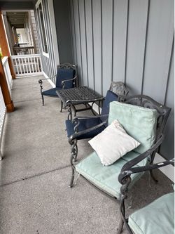 Free outdoor chairs