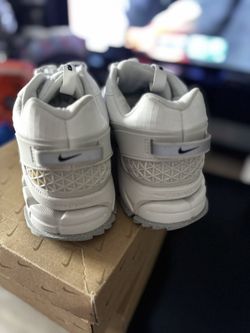 NIKE ZOOM VOMERO ROAM