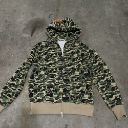 Bape Hoodie Size Medium