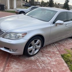 2012 Lexus LS 460